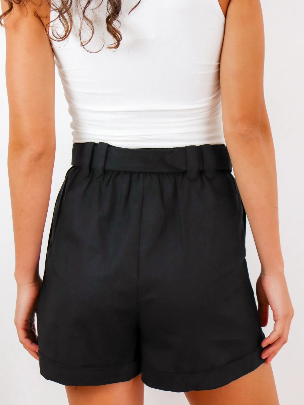 LUCIA SHORT